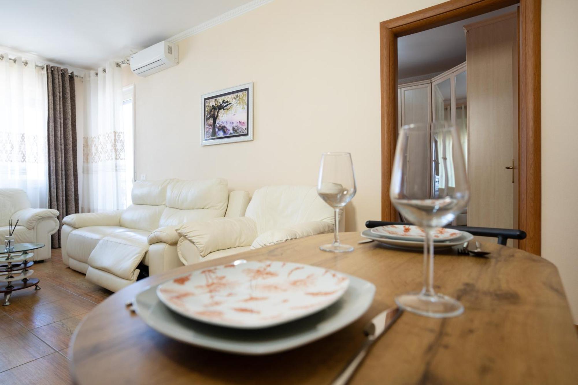 Sea View-Apartment On The Beach - Durrs2 Durrës Exterior foto