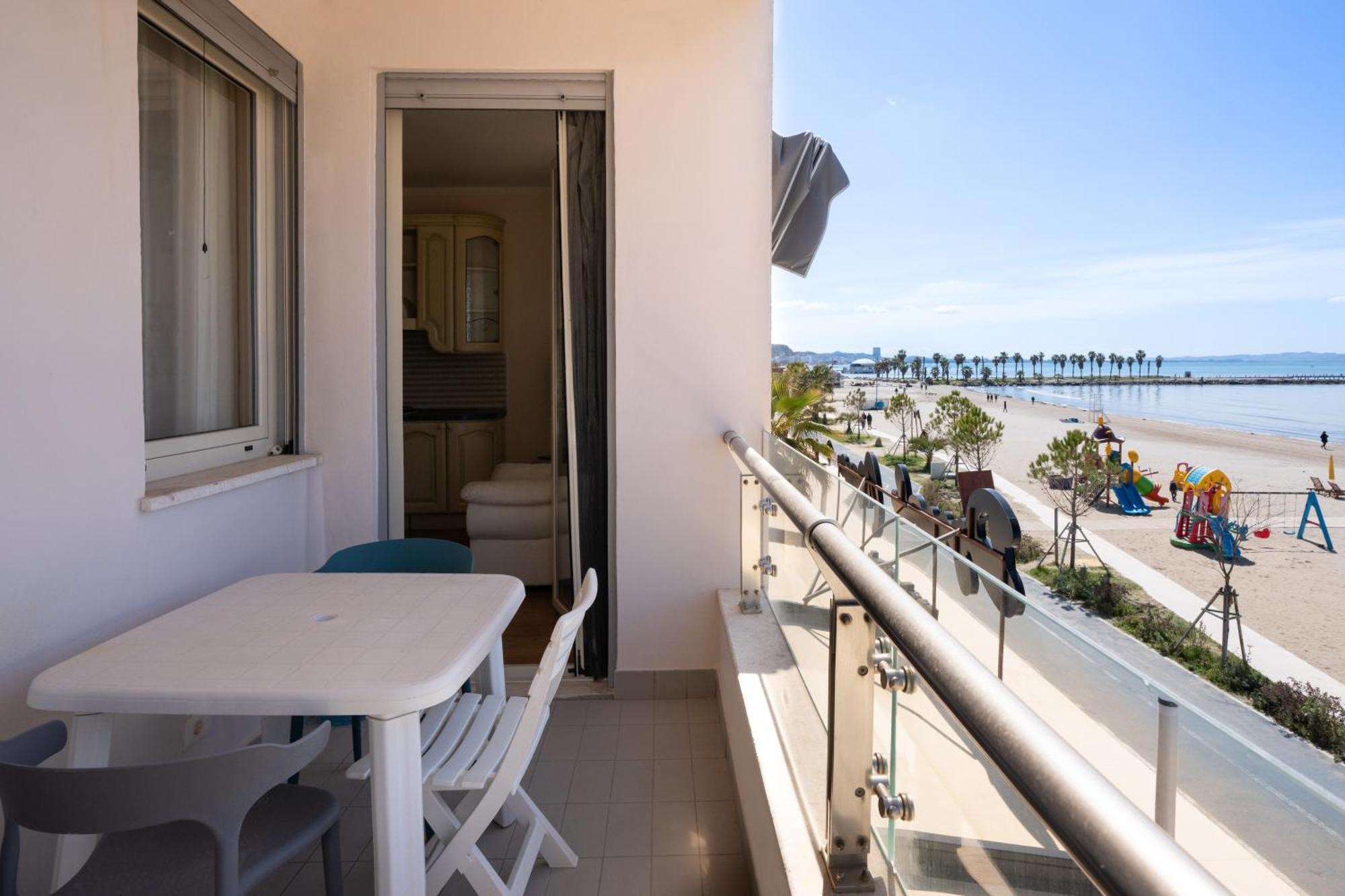 Sea View-Apartment On The Beach - Durrs2 Durrës Exterior foto